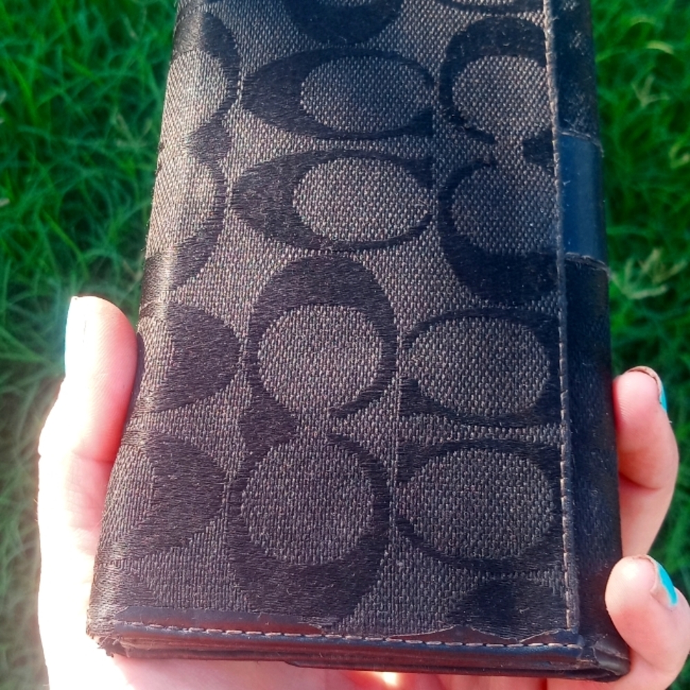 Authentic Coach wallet